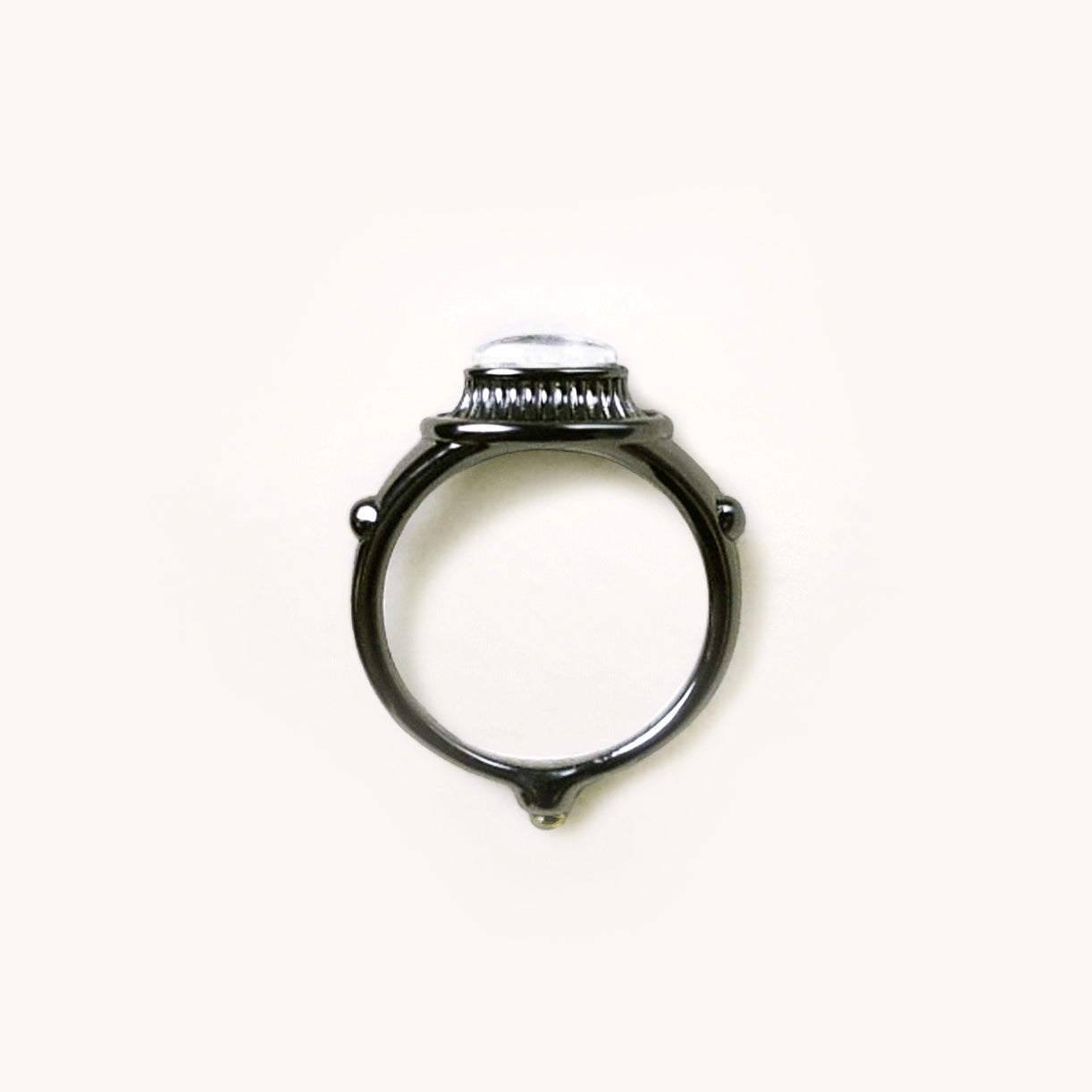 Pheme Ring [Black x White]
