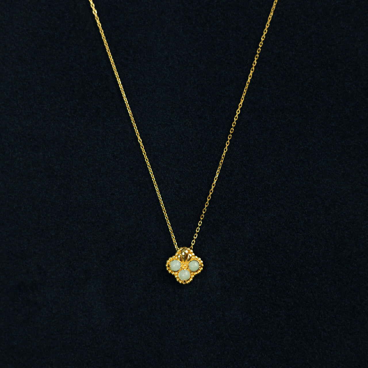 ASTRAIOS NECKLACE [LIGHT GREEN]