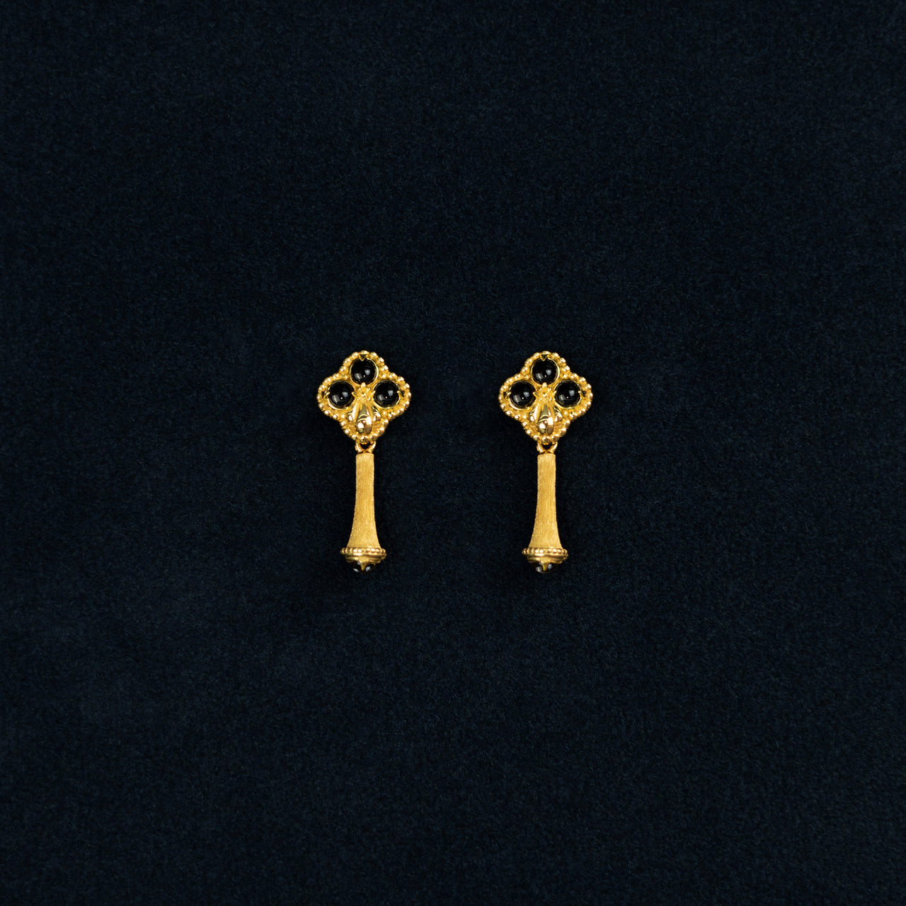 ASTRAIOS DROP EARRING [BLACK]