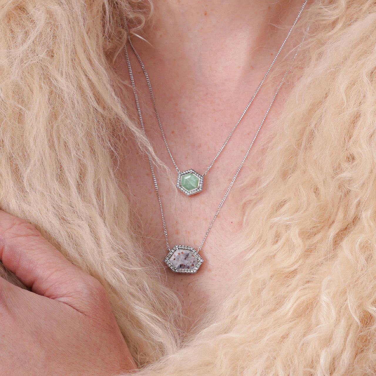 DHURI NECKLACE [GRAY]