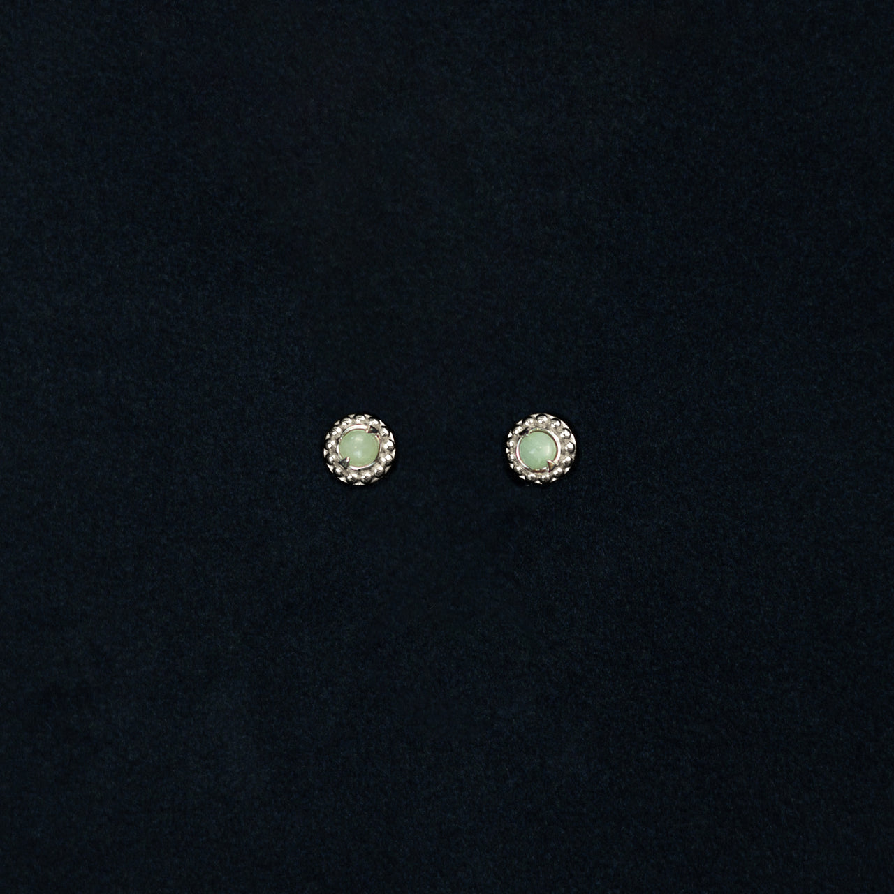 ASTRAIOS DOT EARRING [LIGHT GREEN]