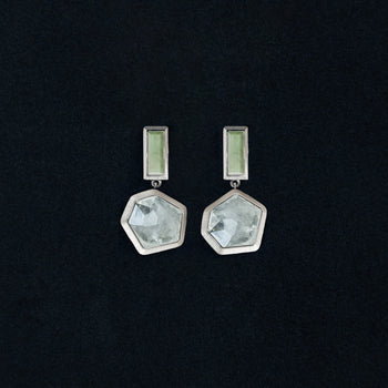 ARUNA EARRING [WHITE]