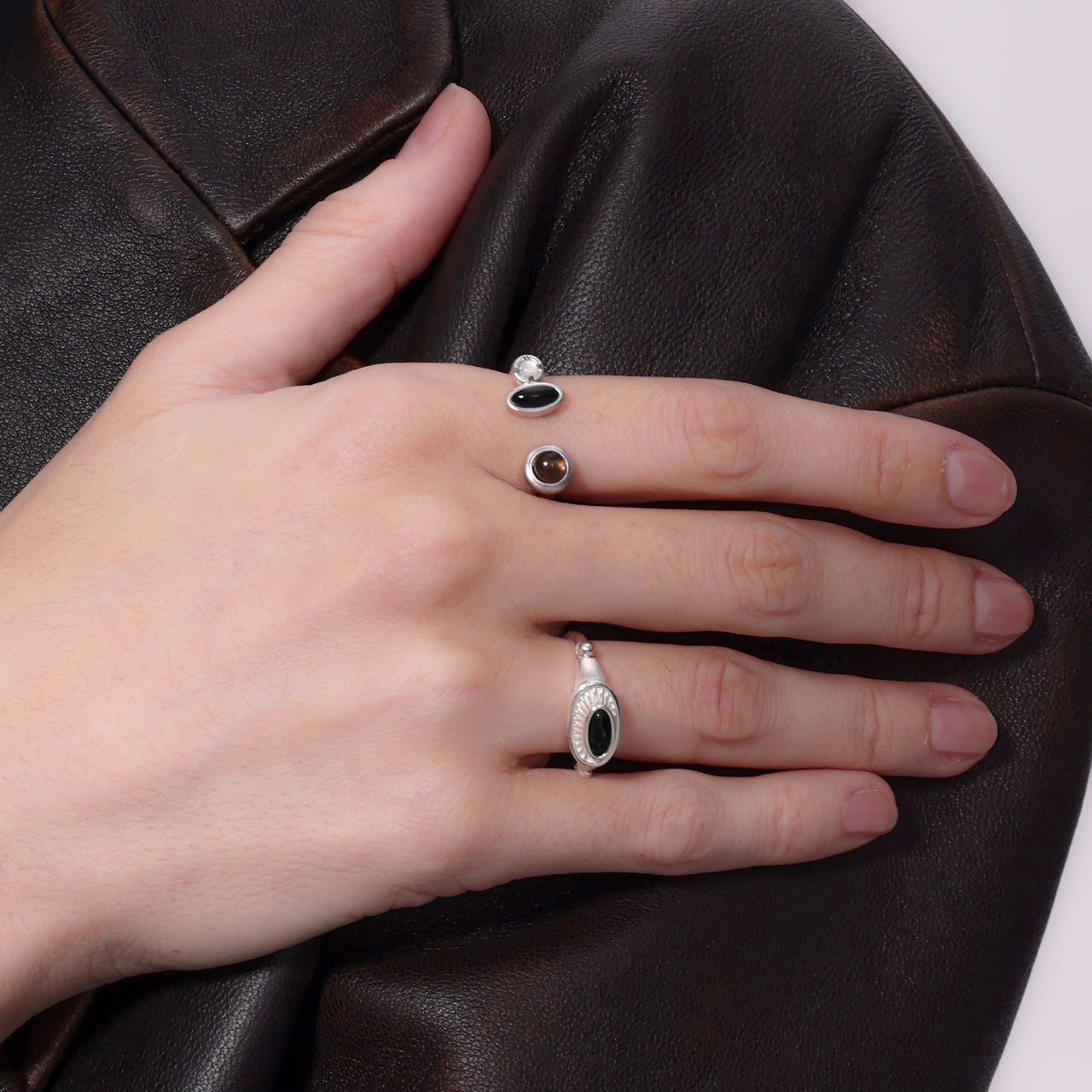 PHEME RING [BLACK]