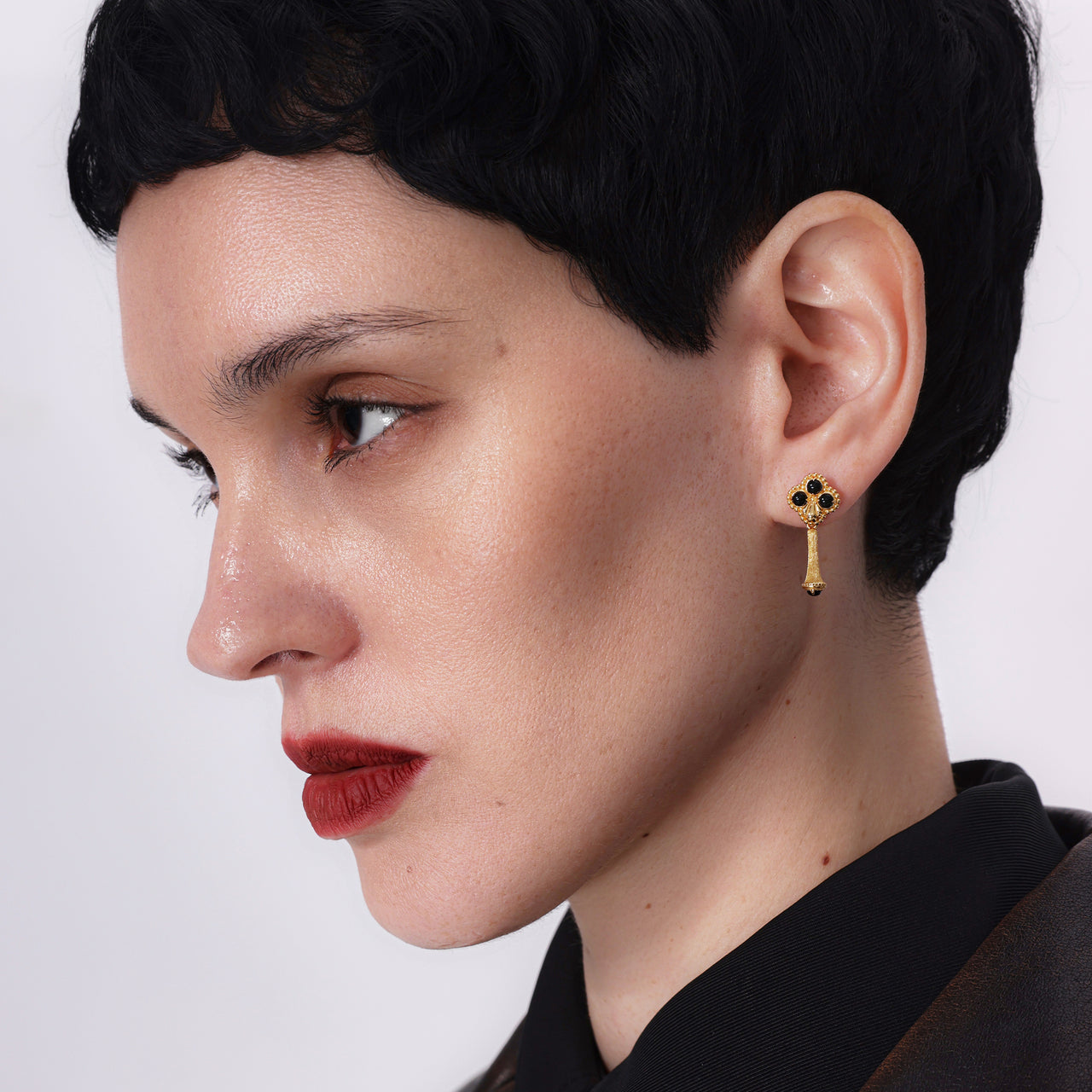 ASTRAIOS DROP EARRING [BLACK]