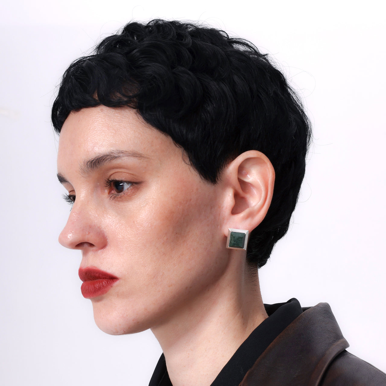 JALA EARRING [DARK GREEN]