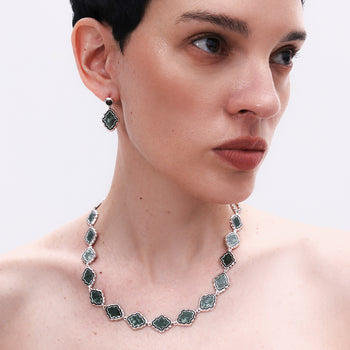 KUSUMA NECKLACE [DARK GREEN]