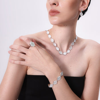 KUSUMA NECKLACE [WHITE]