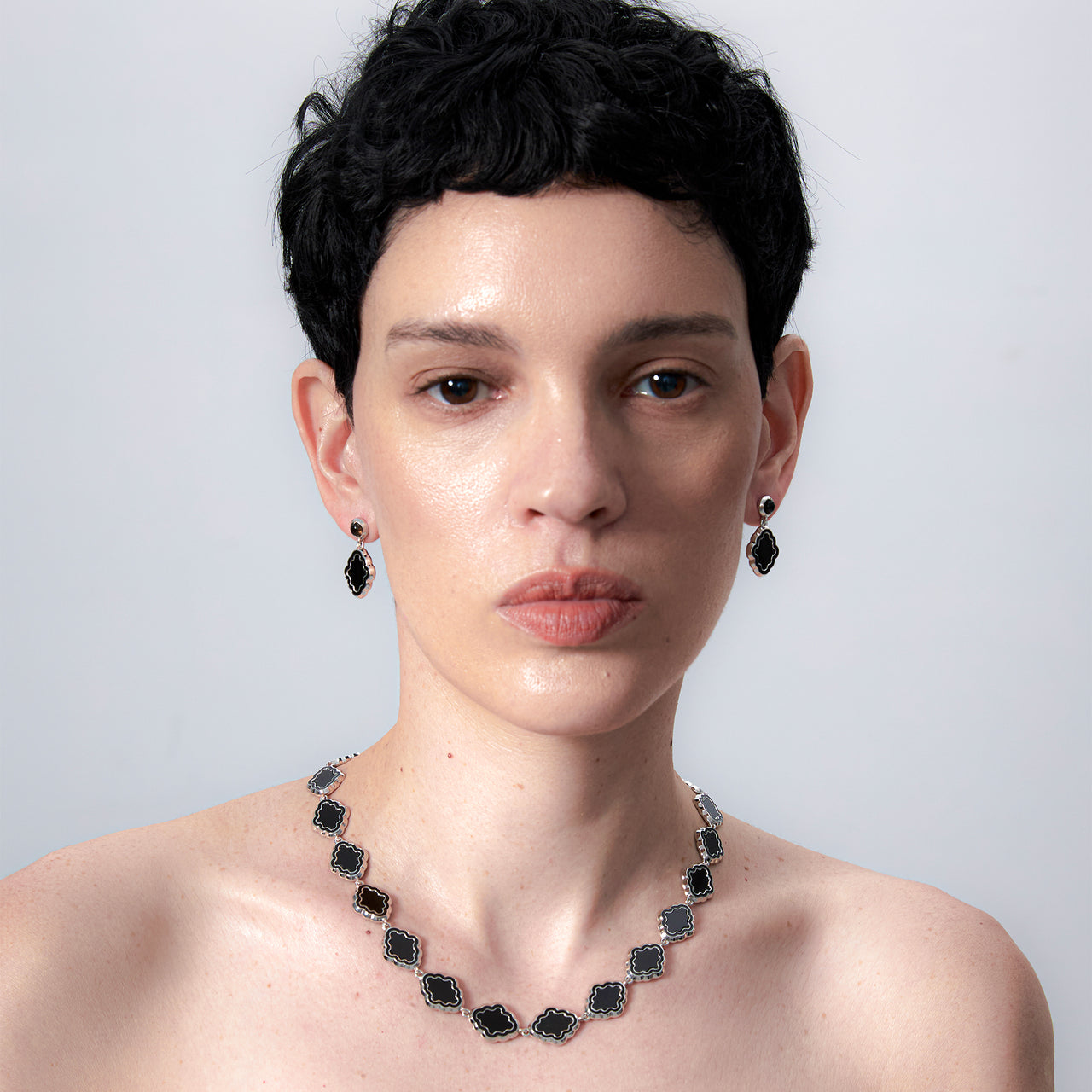 KUSUMA NECKLACE [BLACK]