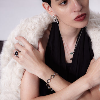 DHURI NECKLACE [BROWN]