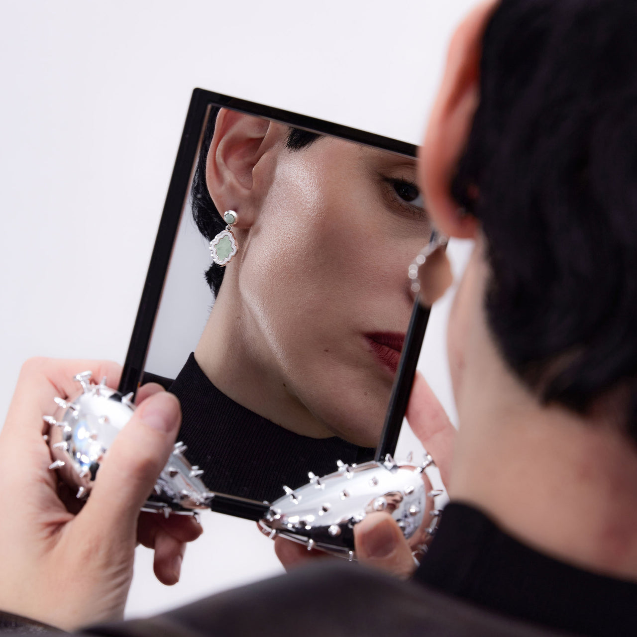 KUSUMA EARRING [LIGHT GREEN]