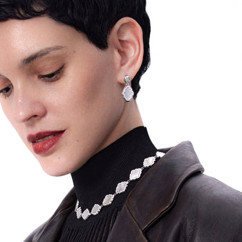 KUSUMA EARRING [WHITE]