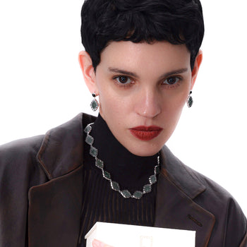 KUSUMA NECKLACE [DARK GREEN]